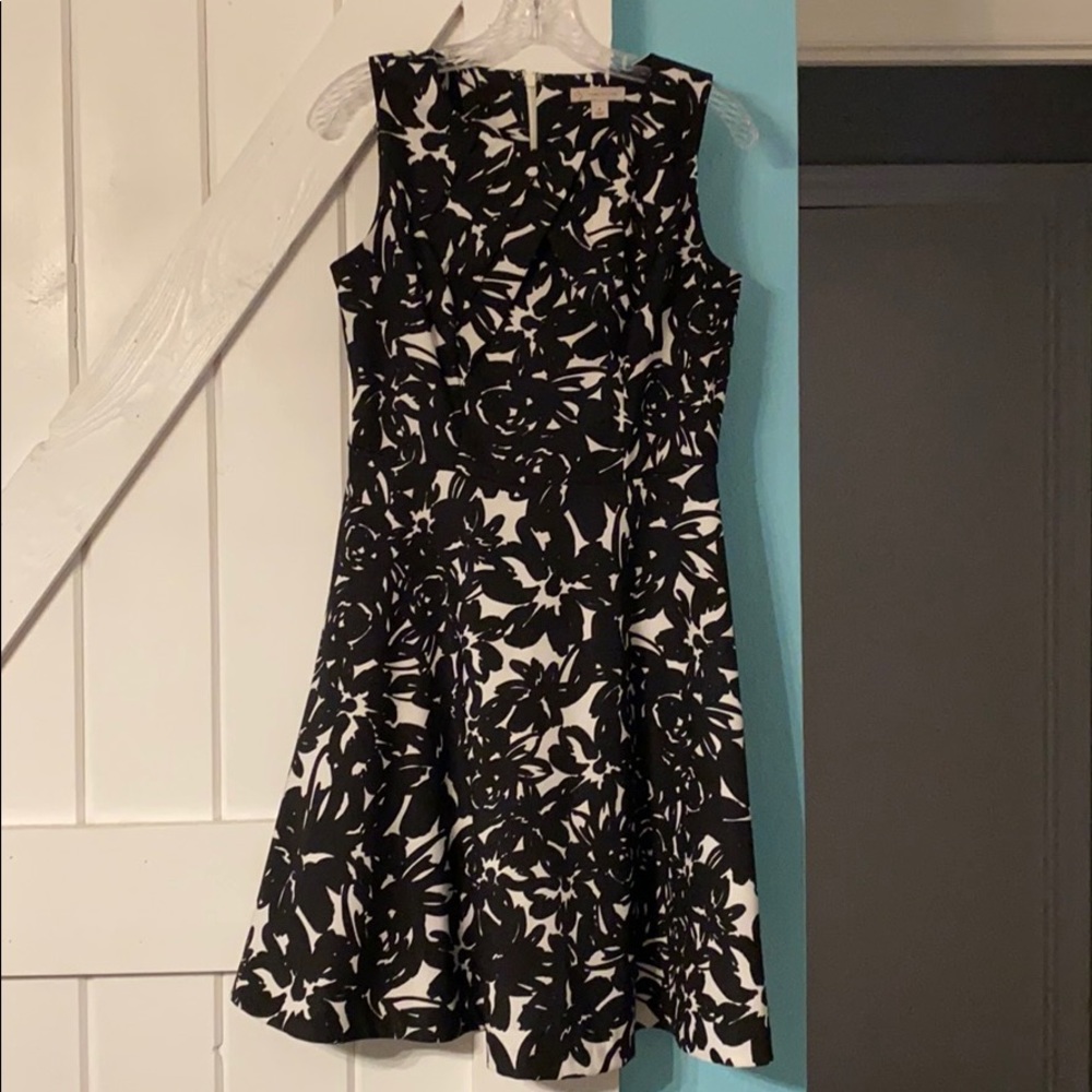 Black and white floral pleated dress